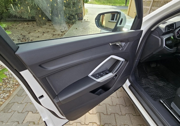 Audi Q3 cena 138900 przebieg: 21000, rok produkcji 2022 z Karczew małe 301